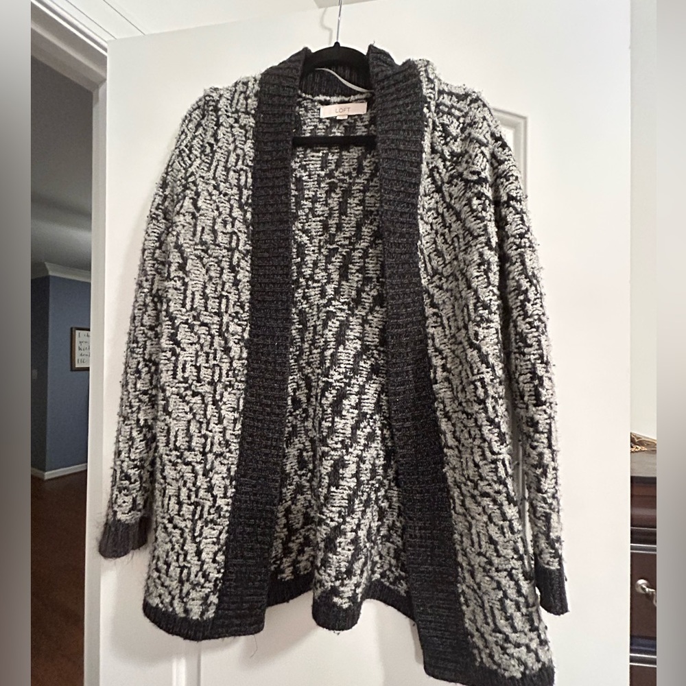 Chunky black/white LOFT cardigan